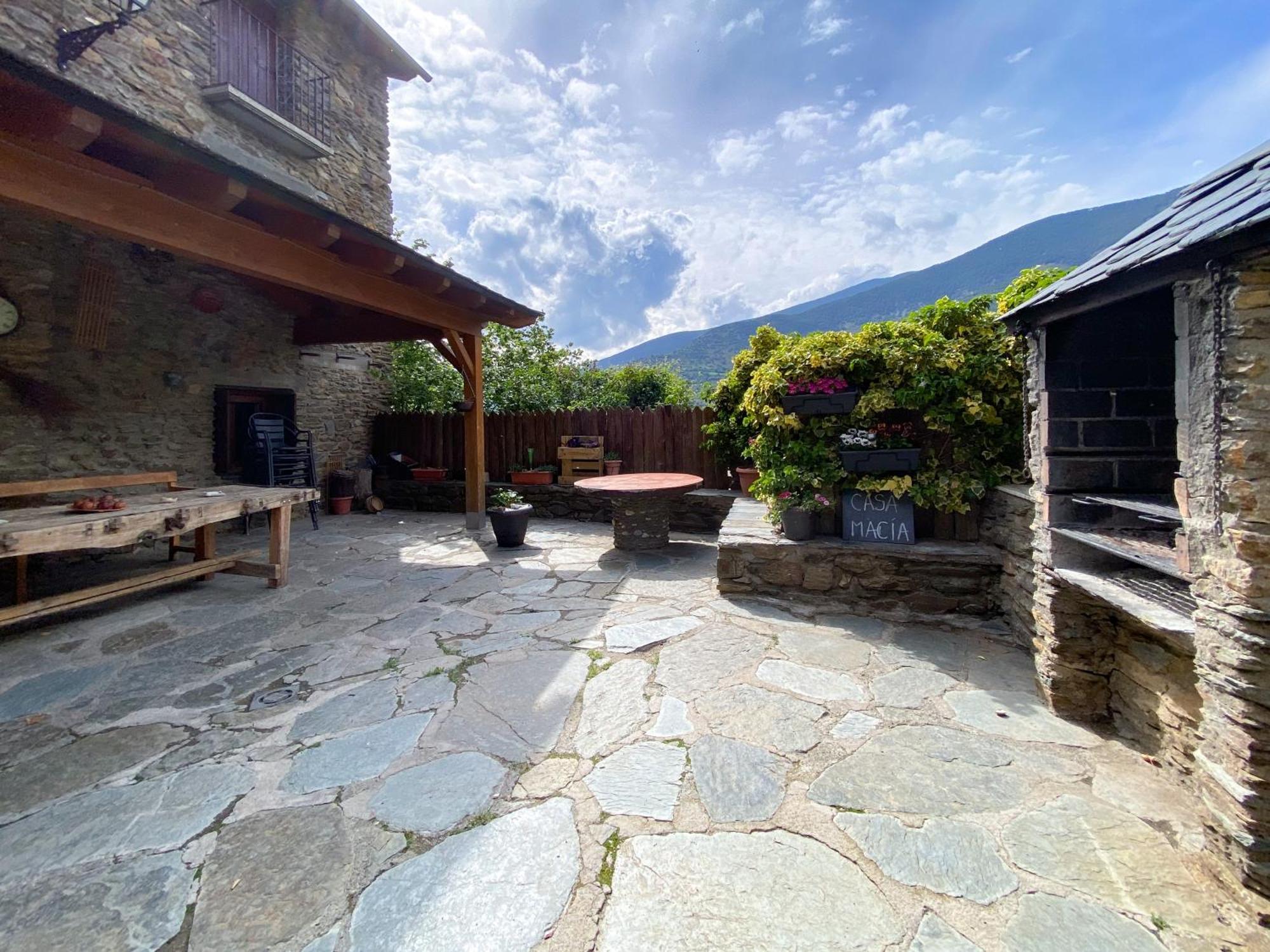 Casa Rural Macia - Apartamentos Roní エクステリア 写真